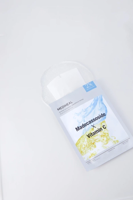 Maska w płachcie tonizująca DERMA SYNERGY MADECASSOSIDE X VITAMIN C, 25 ml